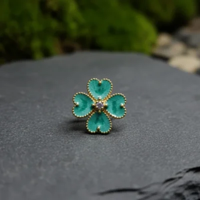 Exquisite Four-Leaf Clover Enamel Brooch with Amethyst Center