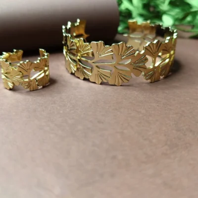 Elegant Gold Ginkgo Leaf Cuff Bracelet & Ring Set – Nature-Inspired Statement Jewelry